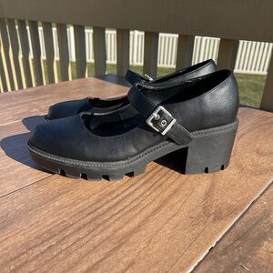 DV Dolce Vida Women's Nebula Platform Lug Sole Mary Jane Pumps